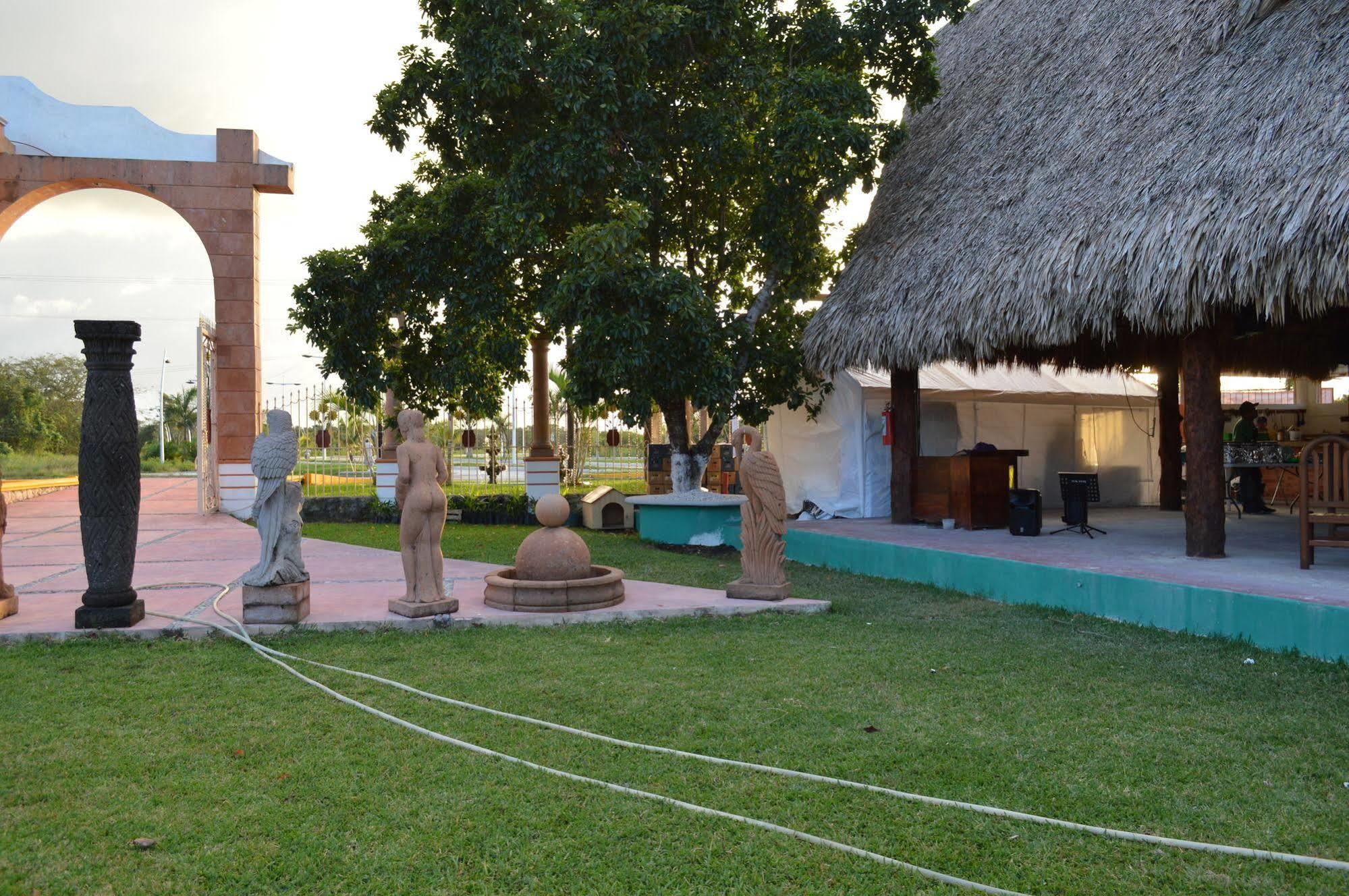 Hotel Hacienda Ixtlan Cozumel Exterior foto