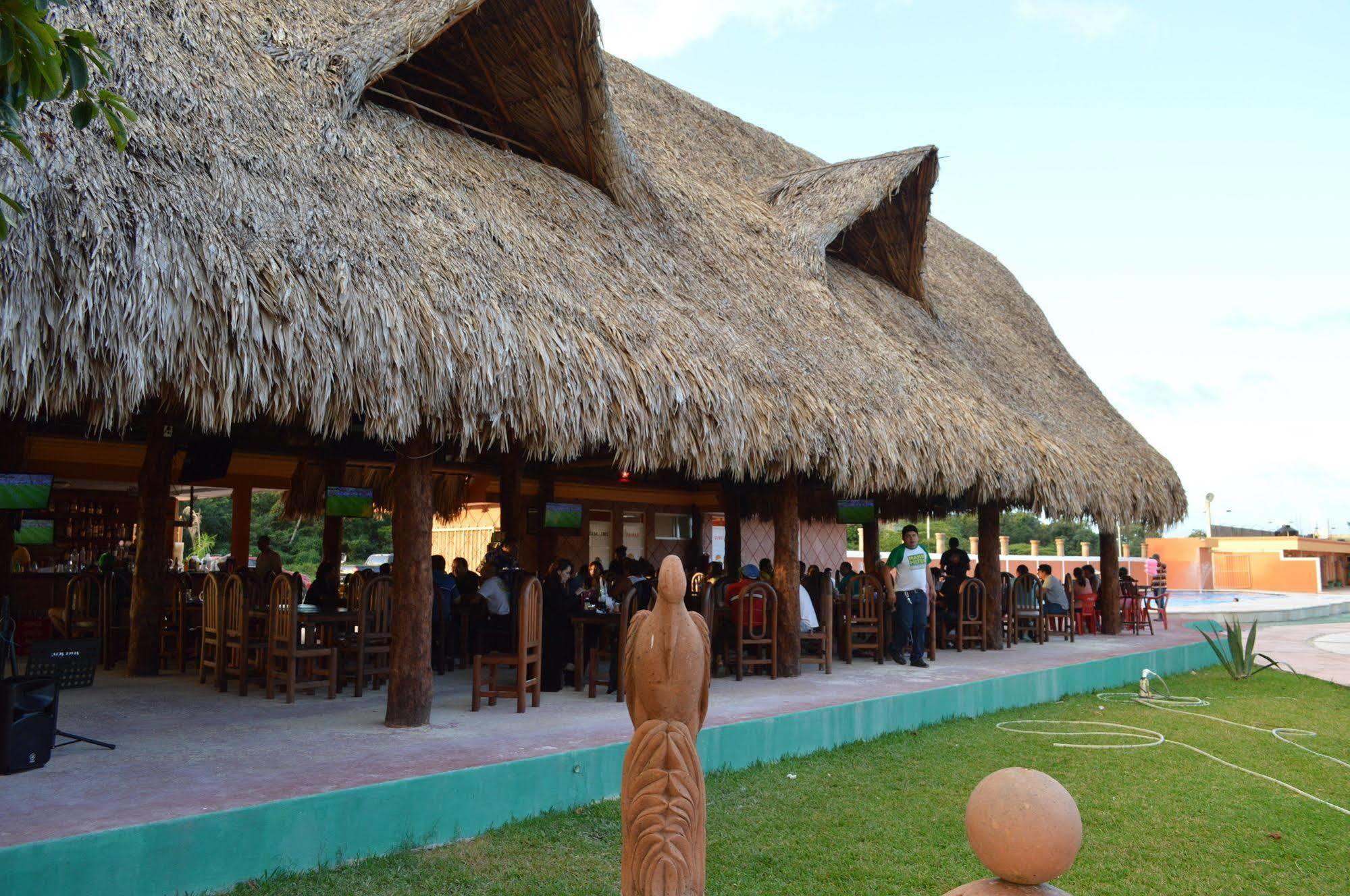 Hotel Hacienda Ixtlan Cozumel Exterior foto