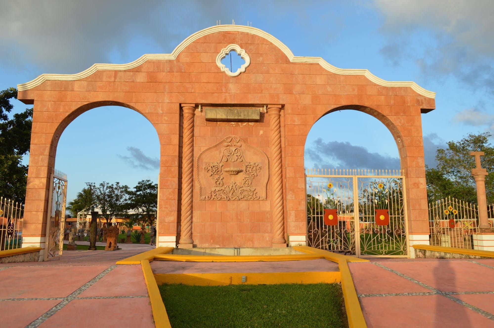 Hotel Hacienda Ixtlan Cozumel Exterior foto