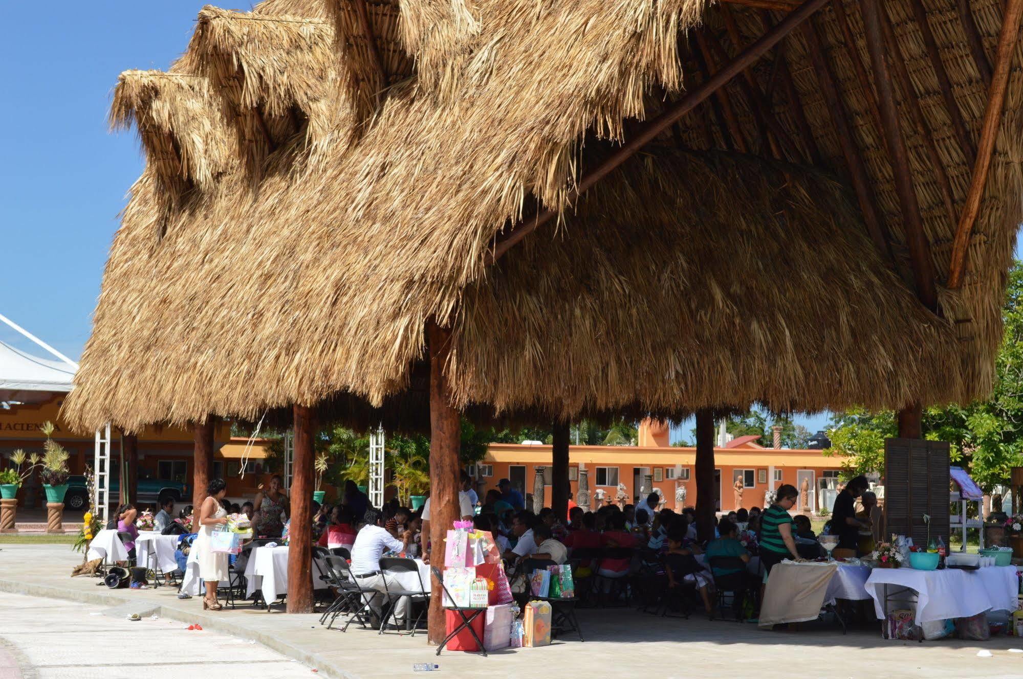 Hotel Hacienda Ixtlan Cozumel Exterior foto
