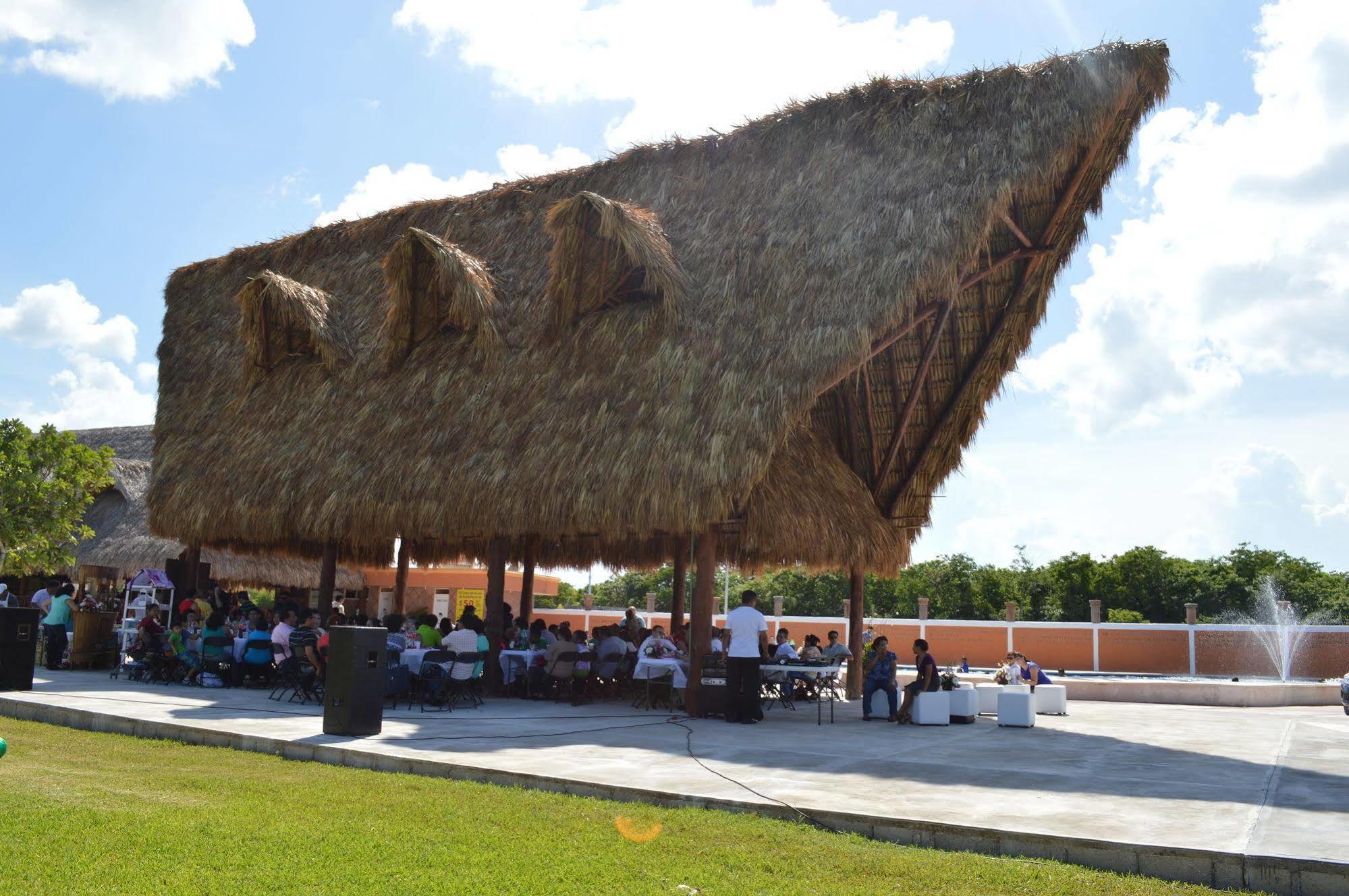Hotel Hacienda Ixtlan Cozumel Exterior foto